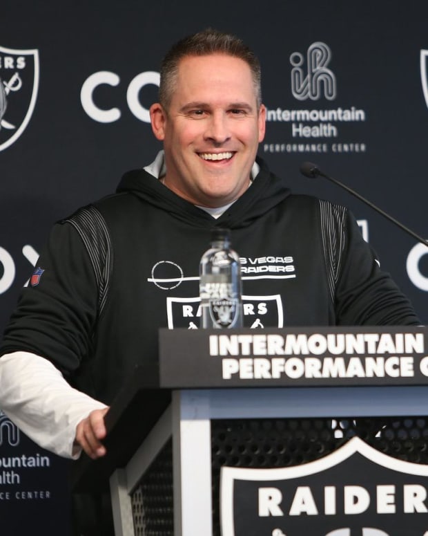 Josh McDaniels OTA One 23.jfif